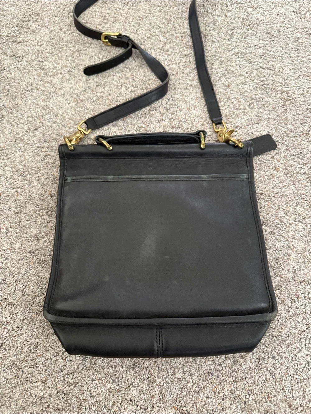 Coach Willis bag model 9927 black leather Vintage Gold Hardware